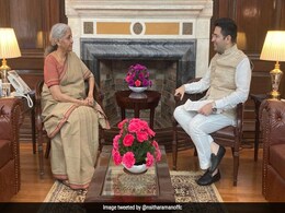 वित्त मंत्री निर्मला सीतारमण से भेंट कर पंजाब के लिए विशेष आर्थिक पैकेज मांगा : NDTV से 'आप' सांसद राघव चड्ढा वित्त मंत्री निर्मला सीतारमण से भेंट कर पंजाब के लिए विशेष आर्थिक पैकेज मांगा : NDTV से 'आप' सांसद राघव चड्ढा