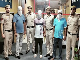 Inspired By '<i>Special 26</i>' Movie, They Robbed Rs 5.7 Lakh In Delhi Inspired By '<i>Special 26</i>' Movie, They Robbed Rs 5.7 Lakh In Delhi