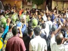 BJP के निलंबित नेता राजा सिंह के खिलाफ बच्चों से नारे लगवाने वालों के खिलाफ दर्ज हो मामला : NCPCR BJP के निलंबित नेता राजा सिंह के खिलाफ बच्चों से नारे लगवाने वालों के खिलाफ दर्ज हो मामला : NCPCR