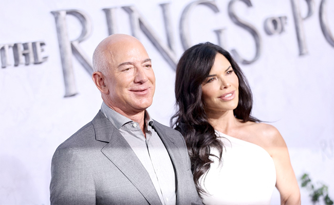 Jeff Bezos Attends Amazon's $1 Billion "Bargain" <i> Lord Of The Rings </i> Prequel