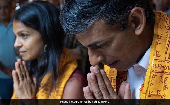 Rishi Sunak Visits Temple On Janmashtami Along Wife Akshata