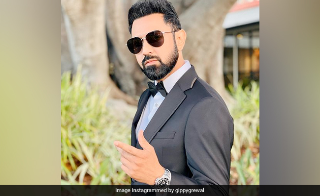 Gippy Grewal On Aamir Khan's Punjabi In <i>Laal Singh Chaddha</i>: "Suggested Re-Dub, Makers Agreed But Didn't Change"