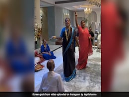 स्वतंत्रता दिवस पर कपिल शर्मा ने शेयर किया अनोखा वीडियो, देश भक्ति के गानों पर झूमते नजर आए किन्नर स्वतंत्रता दिवस पर कपिल शर्मा ने शेयर किया अनोखा वीडियो, देश भक्ति के गानों पर झूमते नजर आए किन्नर