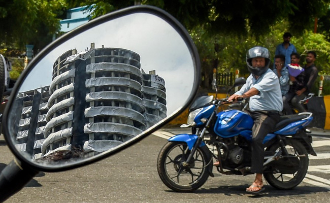 Noida Twin Towers: Nearby Residents Vacate Homes Ahead Of Demolition