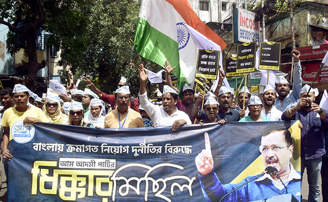 "Trinamool Has No Right To Rule": AAP Protests Against Jobs Scam In Bengal