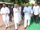 Video : Nitish Kumar Resigns, Marches With Tejashwi Yadav To Governor