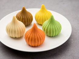 How To Make Crack-Free Modaks - Easy Tips By Chef Sanjeev Kapoor How To Make Crack-Free Modaks - Easy Tips By Chef Sanjeev Kapoor