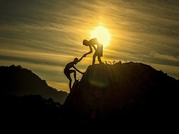 Friendship Day Messages: दोस्त को भेज दिए ये संदेश, तो सब छोड़कर मिलने आ जाएगा घर, फ्रेंडशिप डे पर दोस्त को भेजें ये खास मैसेज Friendship Day Messages: दोस्त को भेज दिए ये संदेश, तो सब छोड़कर मिलने आ जाएगा घर, फ्रेंडशिप डे पर दोस्त को भेजें ये खास मैसेज