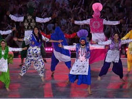 CWG 2022: राष्ट्रमंडल खेलों के रंगारंग समापन समारोह में भांगड़ा और ‘अपाचे इंडियन’ ने बिखेरे रंग