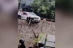 Video: Car Dangles From 25-Foot Wall After "Brake Failure" In Hyderabad Video: Car Dangles From 25-Foot Wall After "Brake Failure" In Hyderabad