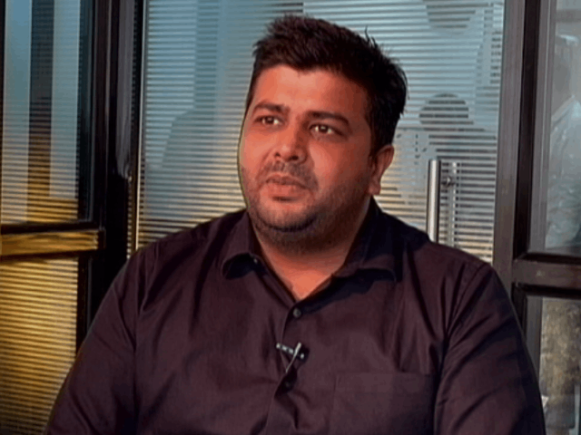 Turning Worn Out Tyres Into Trendy Footwear