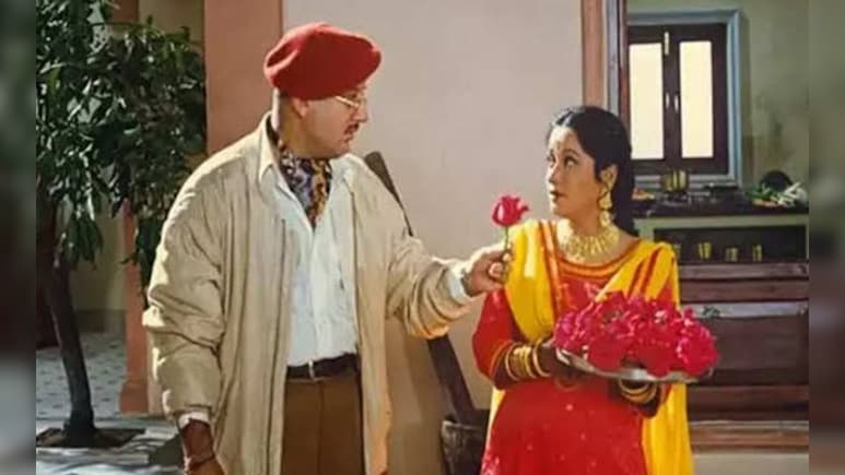 चल रही थी शाहरुख खान की फिल्म की शूटिंग, एक्ट्रेस को मिली पति के निधन की खबर, हटाना पड़ा मेकर्स को सीन 