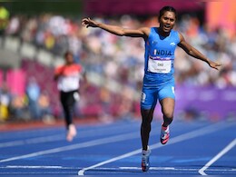 Ace Sprinter Hima Das Takes Dip In Ganga At Maha Kumbh Ace Sprinter Hima Das Takes Dip In Ganga At Maha Kumbh