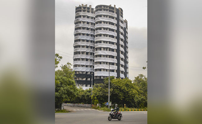 Noida Twin Towers Rigged With 3,700 Kg Explosives For Sunday Demolition