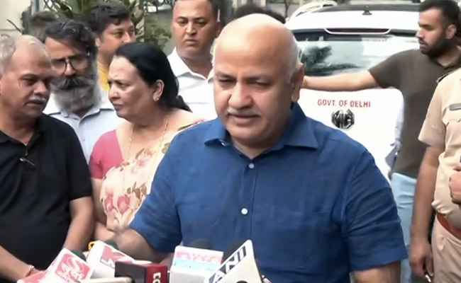 मनीष सिसोदिया बोले- "PM की जांच में क्लीन चिट, CBI को लॉकर में कुछ नहीं मिला"