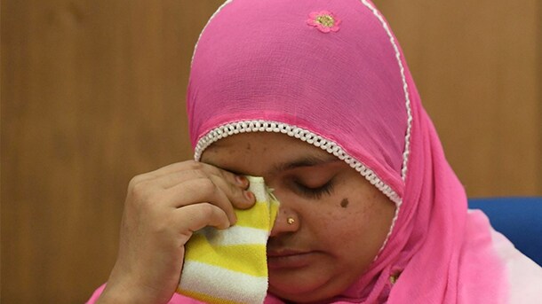"ये बिल्कुल गलत..." : बिलकिस बानो केस में दोषियों की अंतरिम जमानत याचिका पर सुनवाई से SC का इनकार
