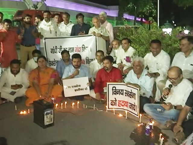 AAP विधायकों ने मंगलवार को दिल्ली विधानसभा में धरने पर बैठने का कार्यक्रम किया स्थगित