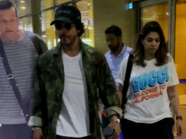 Spotted: Shah Rukh Khan At The Airport