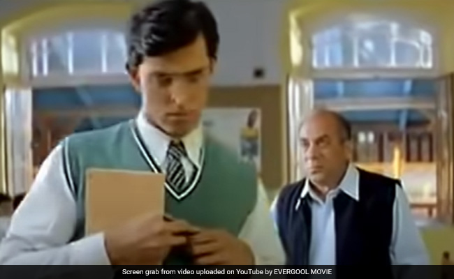 Hrithik Roshan Pays Tribute To <i>Koi... Mil Gaya</i> Co-Star Mithilesh Chaturvedi