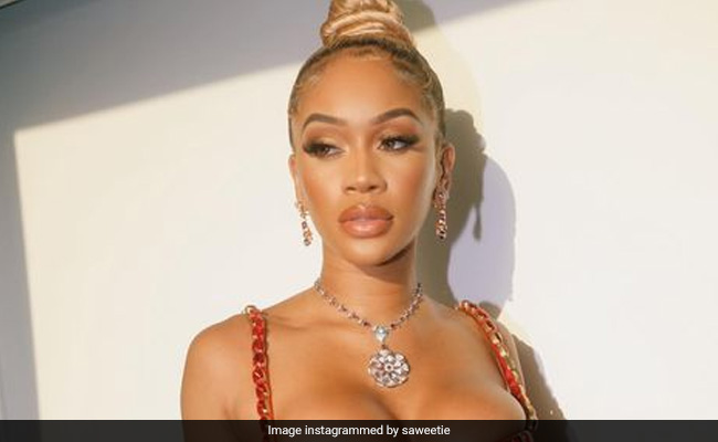 Sleek Buns Are A Celebrity-Approved Hairstyle That We Need To Try RN