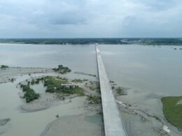 UP: सीएम योगी आज करेंगे कम्हरिया घाट ब्रिज का लोकार्पण, 80 KM कम होगी गोरखपुर से प्रयागराज की दूरी UP: सीएम योगी आज करेंगे कम्हरिया घाट ब्रिज का लोकार्पण, 80 KM कम होगी गोरखपुर से प्रयागराज की दूरी
