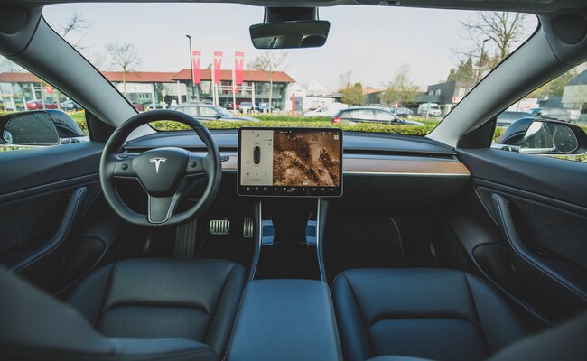 "Man Or Machine?": Jury To Decide As California Tesla Crash Trial Begins