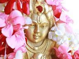 Laddu Gopal Puja: लड्डू गोपाल को स्नान करवाते समय ध्यान रखें ये बातें, प्रसन्न होंगे बाल गोपाल Laddu Gopal Puja: लड्डू गोपाल को स्नान करवाते समय ध्यान रखें ये बातें, प्रसन्न होंगे बाल गोपाल