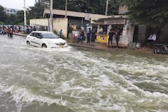 India's Sinking Silicon Valley: Bengaluru Roads Turn Into Rivers India's Sinking Silicon Valley: Bengaluru Roads Turn Into Rivers