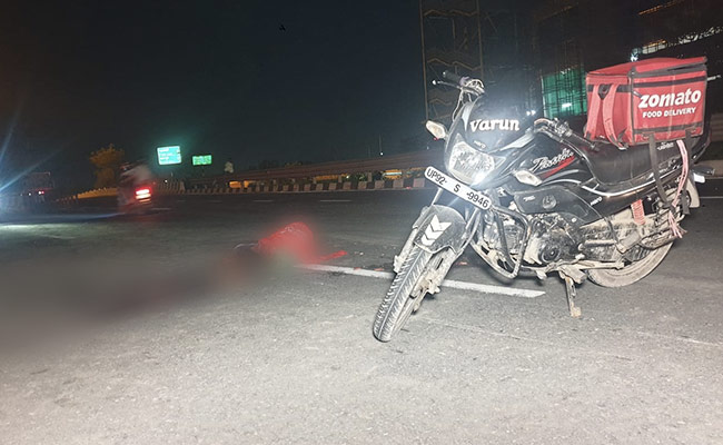 Delivery Rider Crushed To Death On Delhi Highway; Kite String In Tyres