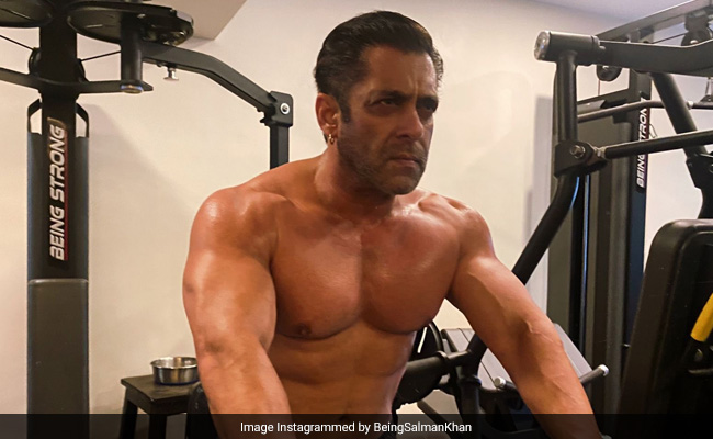 Salman Khan Shows His Ripped Physique In New Post:
