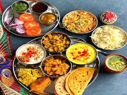 Karwa Chauth 2022: करवा चौथ डिनर को लेकर हैं कंफ्यूज तो यहां देखें फुल लिस्ट Karwa Chauth 2022: करवा चौथ डिनर को लेकर हैं कंफ्यूज तो यहां देखें फुल लिस्ट