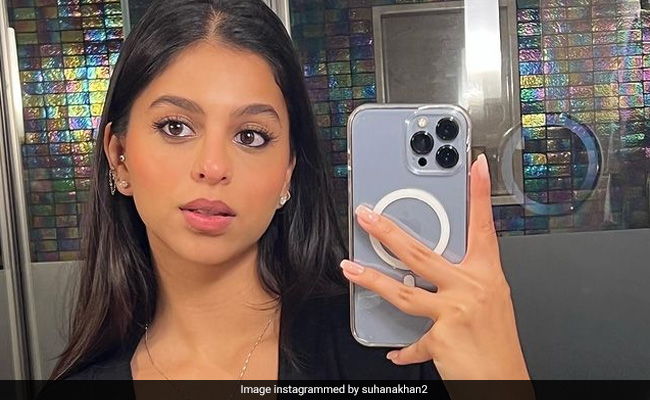 Suhana Khan Is Ready And Waiting. What Besties Ananya And Shanaya Commented