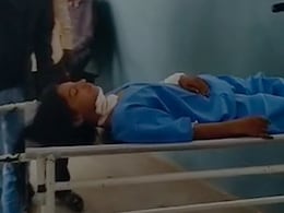 झारखंड के बाद अब मध्य प्रदेश में भी एकतरफा आशिक ने घर में घुसकर लड़की को चाकू से गोद डाला, हालत गंभीर झारखंड के बाद अब मध्य प्रदेश में भी एकतरफा आशिक ने घर में घुसकर लड़की को चाकू से गोद डाला, हालत गंभीर