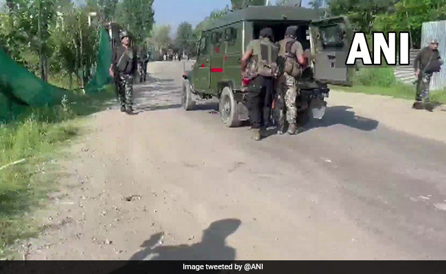 Big Explosives Recovery In Kashmir's Pulwama Ahead Of Independence Day