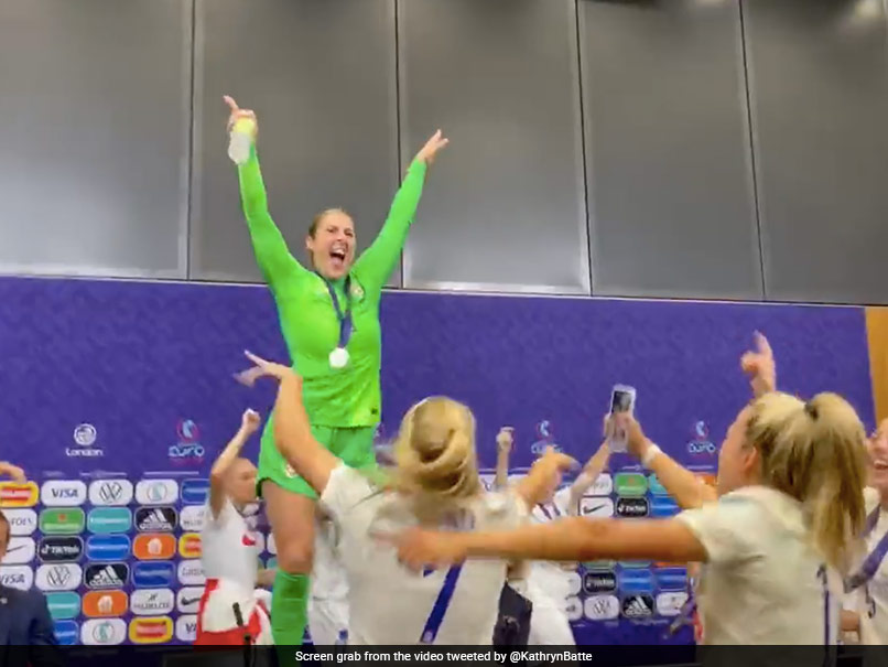 Watch: "It's Coming Home", Singing England Footballers Gatecrash Press Conference After Winning Women's Euro