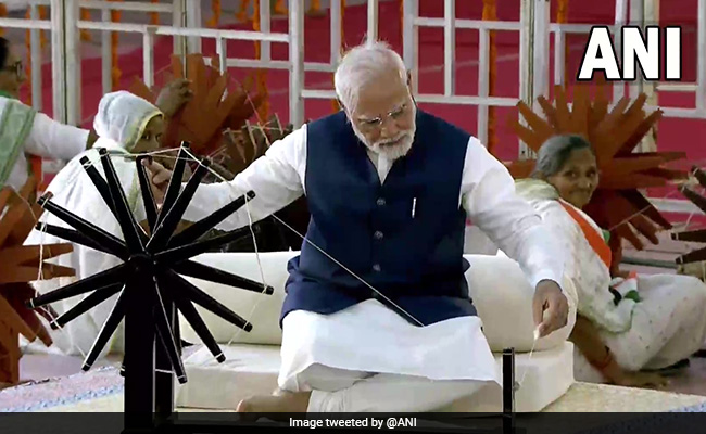 PM Modi Spins <i>Charkha</i> At 'Khadi Utsav' In Gujarat