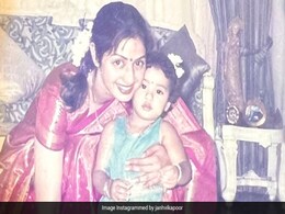 <i>Liger</i> Director's First Choice Was Janhvi Kapoor Because He's A "Big Fan Of Sridevi" <i>Liger</i> Director's First Choice Was Janhvi Kapoor Because He's A "Big Fan Of Sridevi"