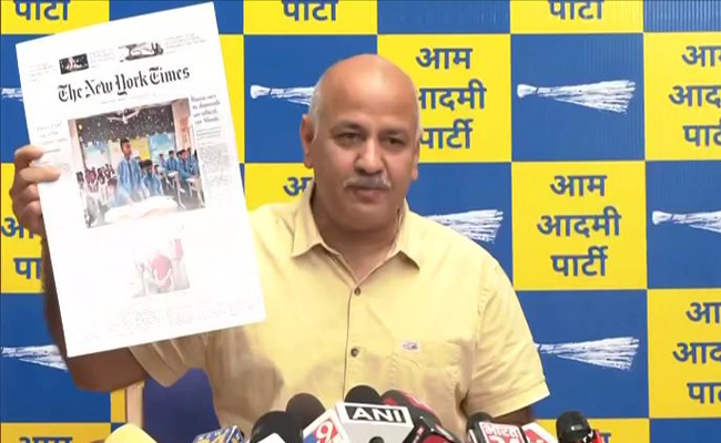 'PM मोदी को शोभा नहीं देता कि...' : CBI छापेमारी के बाद बोले मनीष सिसोदिया