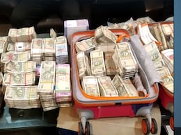 Rs 85 Lakh Found At Madhya Pradesh Clerk's Residence During Search, He Drinks 'Poison' Rs 85 Lakh Found At Madhya Pradesh Clerk's Residence During Search, He Drinks 'Poison'