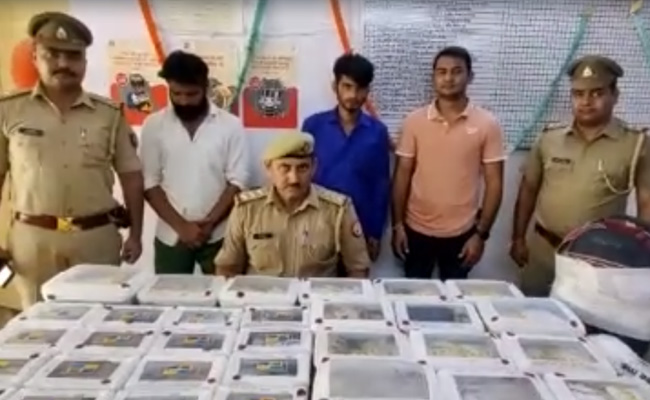 जिस कंपनी में काम करते थे, उसी कंपनी में किया लाखों की चोरी, स्टोर मैनेजर और डिलीवरी ब्वॉय गिरफ्तार