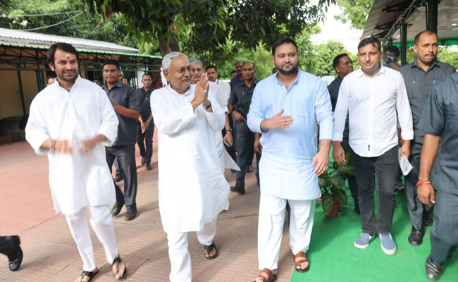 Nitish Kumar, Tejashwi Yadav Fall In Step After Patch-Up