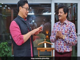 उदित नारायण के फैन हैं किरण रिजिजू, शेयर किया Video, बोले- उनके गीतों को नहीं भूल सकता उदित नारायण के फैन हैं किरण रिजिजू, शेयर किया Video, बोले- उनके गीतों को नहीं भूल सकता