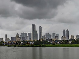 मुंबई में मानसून के आगमन में हुई देरी, 48 घंटे में दस्तक देने की संभावना मुंबई में मानसून के आगमन में हुई देरी, 48 घंटे में दस्तक देने की संभावना