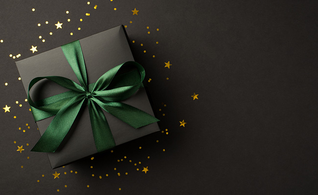 Raksha Bandhan Gifting Guide: From Skincare To Makeup, Splurge For Your Sister With These Raksha Bandhan Gifts
