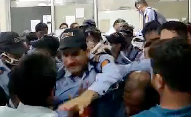 Clashes In JNU, BJP-Linked Group Say Students Beaten Over Scholarship