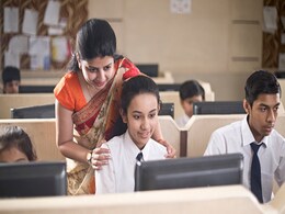 Teacher day 2022 : एक टीचर आपके जीवन में क्यों है महत्वपूर्ण, यहां जानिए अध्यापक का महत्व Teacher day 2022 : एक टीचर आपके जीवन में क्यों है महत्वपूर्ण, यहां जानिए अध्यापक का महत्व