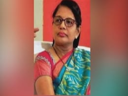 Sanjay Raut's Wife At Enforcement Directorate's Office For Questioning Sanjay Raut's Wife At Enforcement Directorate's Office For Questioning
