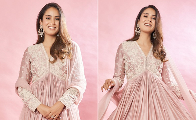 Mira Rajput Twirls Right Out Of A Pastel Ethnic Dream And Onto Our Screens In Her Blush Pink <i>Anarkali</i>