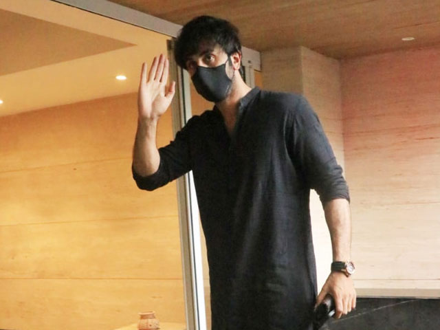 Ranbir Kapoor's OOTD Is An All-Black Outfit