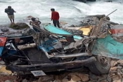 6 Border Police Personnel Killed After Bus Falls Into River In Kashmir 6 Border Police Personnel Killed After Bus Falls Into River In Kashmir